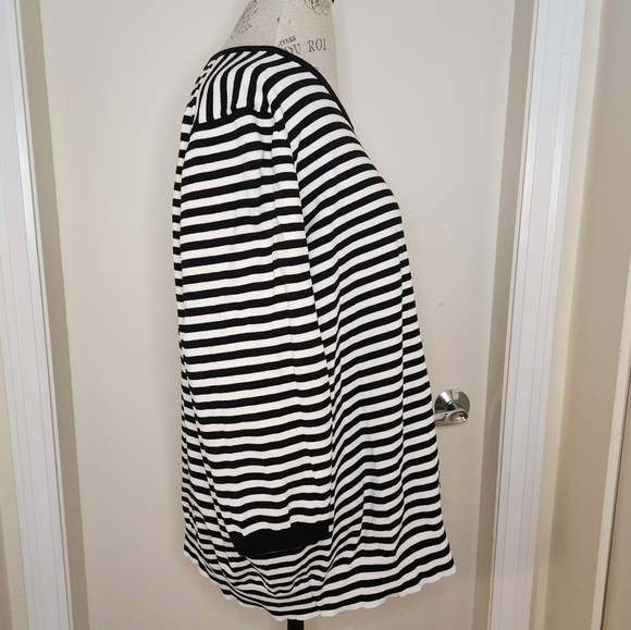 Black & White Stripe Knit Sweater Top - Picture 3 of 9